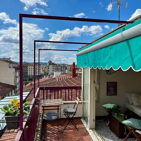 Settesanti Vintage Attic Apartment Florence