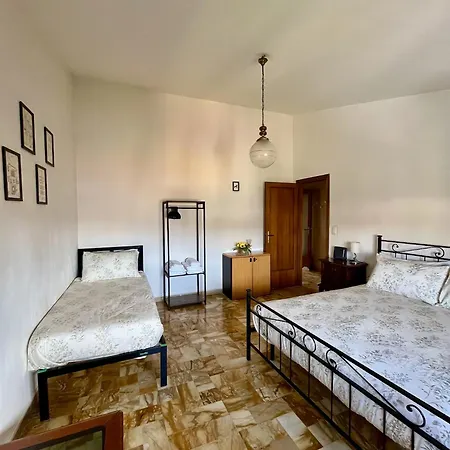 Settesanti Vintage Attic Apartment